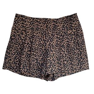 Ann Taylor Loft Leopard print Shorts with pockets Size 4